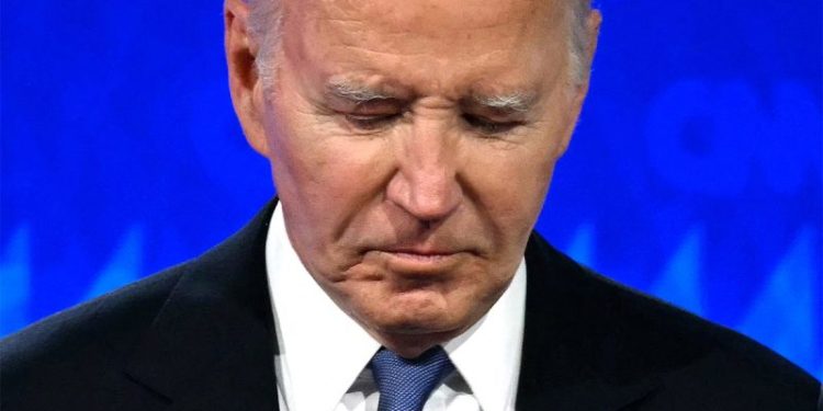 Biden’s teleprompter ability not enough, Scaramucci says